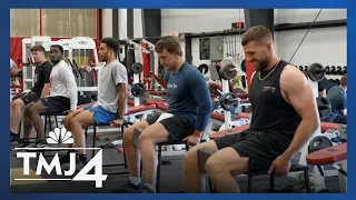 Former Wisconsin Badgers reunite at Waukesha gym ahead of NFL training camp