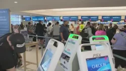 Computer issues causing delays for passengers at Phoenix Sky Harbor airport