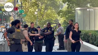 Suspect allegedly sets off 'incendiary device' outside NYC federal building