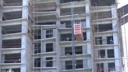 FT EARTHQUAKE RESISTANCE OF APARTMENT TOWERS