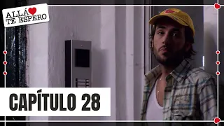 Berenice deja a Alex Montoya durmiendo en la calle | Capítulo 28 | Allá te espero