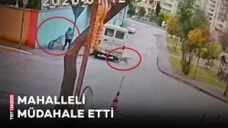 Başıboş sokak köpekleri köpeğiyle yürüyen kadına saldırdı