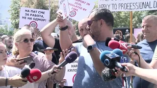 Камионџиите на протест со свирежи: Ако Брисел не нè слушне ќе ги блокираме границите