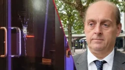 Mayor on the hairdresser war: ‘Now indeed a consecutive series of incidents’