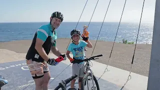 The first mass bike ride on the new Russky Island cycling route has kicked off.