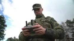 „Дронът влита“