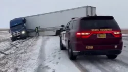 MN weather: Hundreds of crashes during winter storm MN weather: Hundreds of crashes during winter storm