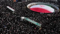 ABD-İsrail saldırısında ölen İranlı komutanlar için Tahran'da cenaze töreni