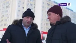 Работа на опережение: как Сургут справляется со снегом, накопленным на крышах города. Работа на опережение: как Сургут справляется со снегом, накопленным на крышах города.