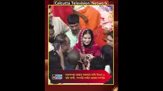 লালবাগচা রাজার দরবারে সানি লিওন ও তাঁর স্বামী, গণপতি দর্শনে তারকা দম্পতি