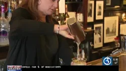 Push to eliminate tax on tips Push to eliminate tax on tips