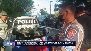 Detik-Detik Truk Rem Blong Tabrak Motor di Parepare