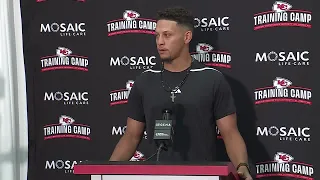 Chiefs QB Patrick Mahomes talks knee rehab, has been cleared to practice for training camp