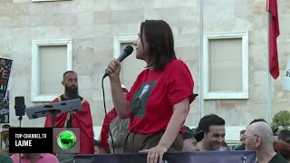 Top Channel/ Aktori Mehdi Malkaj në protestë, mesazh për Ramën: Po ia mbajti të vijë këtu qeni