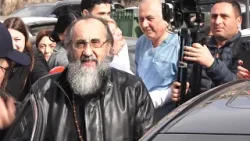 Շիրակի թեմի առաջնորդ Միքայել արքեպիսկոպոս Աջապահյանը դուրս գրվեց Իզմիրլյան ԲԿ-ից Շիրակի թեմի առաջնորդ Միքայել արքեպիսկոպոս Աջապահյանը դուրս գրվեց Իզմիրլյան ԲԿ-ից